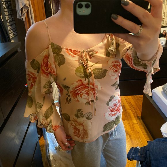 NY&Co Open Shoulder Blouse - Picture 4 of 4